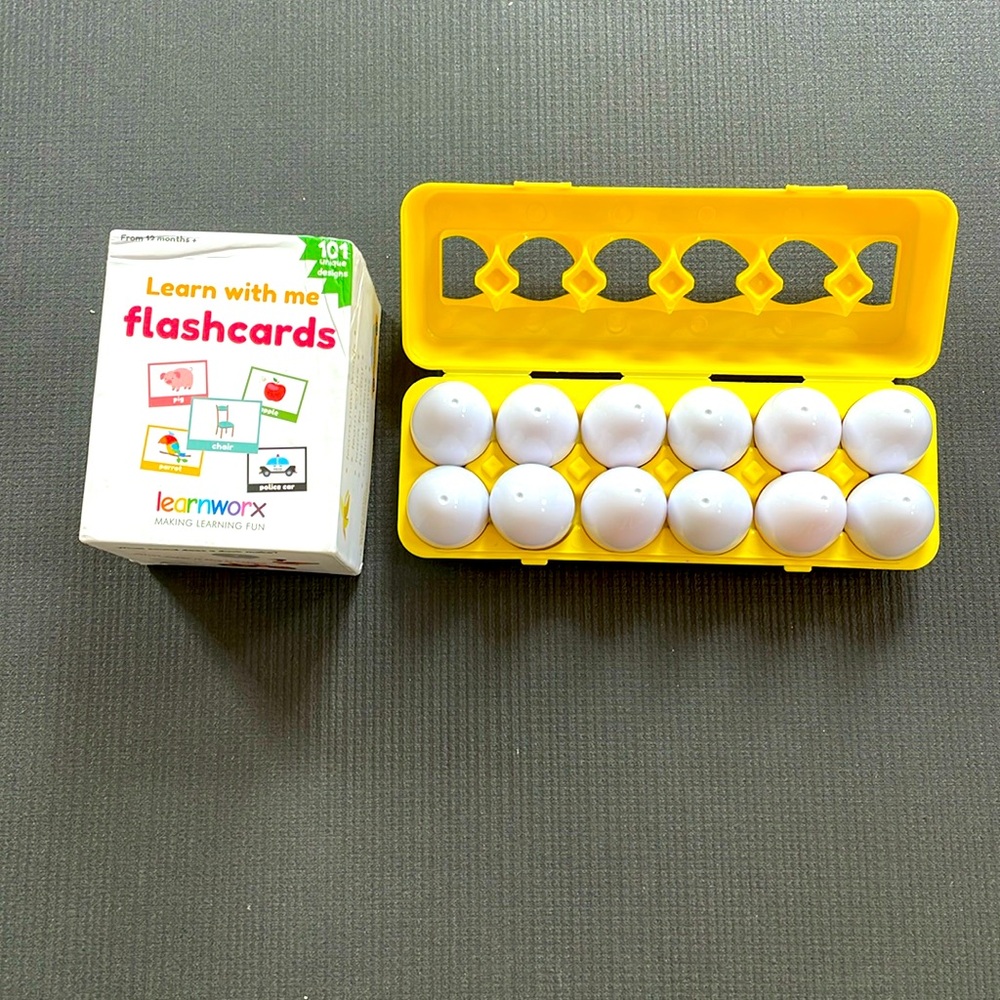 Infant/toddler flash cards & egg matching shape carton